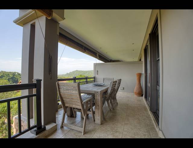 3 BEDROOM APARTMENT TO LET IN ZIMBALI ESTATE